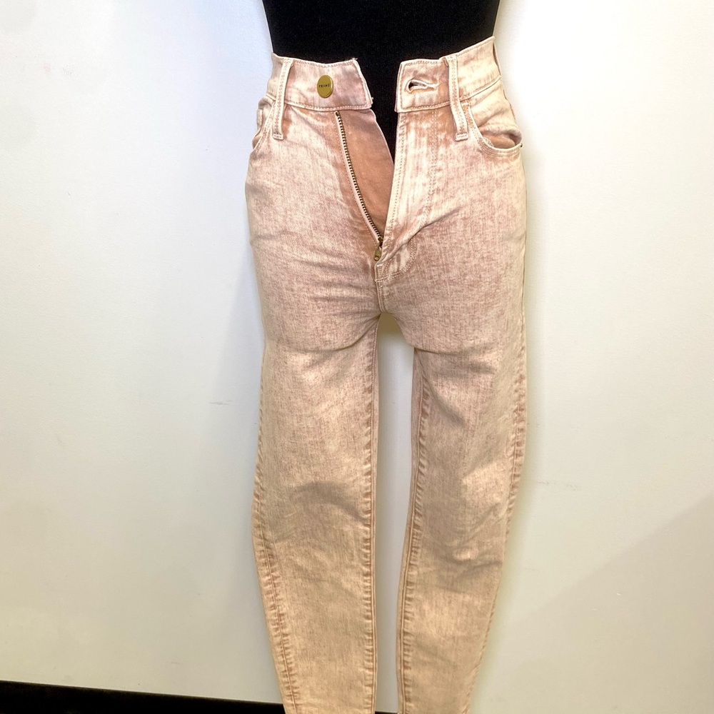 Frame Denim High Rise Jeans in Light Cream
